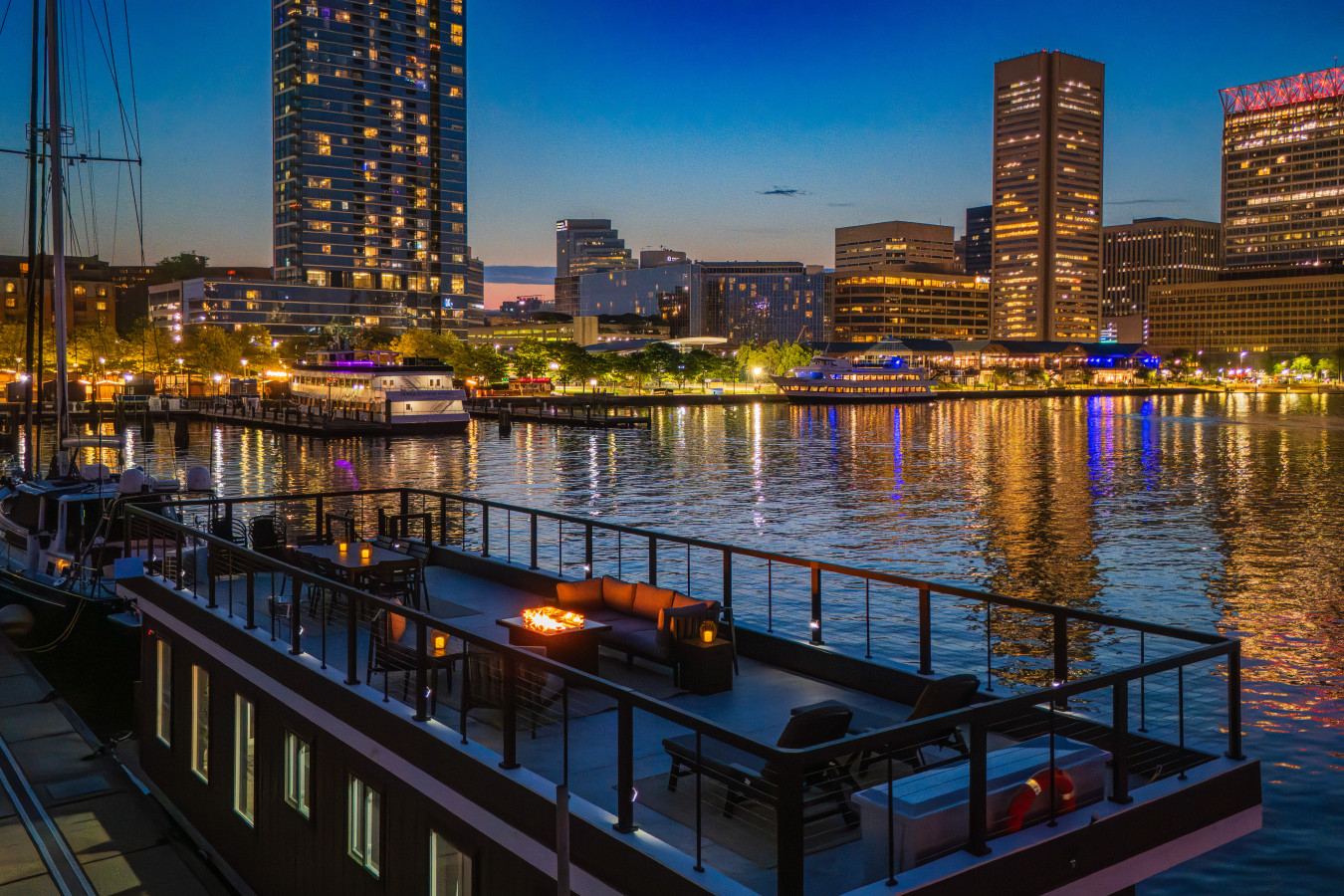 Port Noir, Baltimore